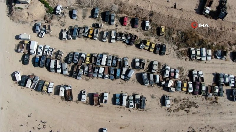 Esad'ın el koyduğu binlerce araç, sahiplerini bekliyor 1 esadin el koydugu binlerce arac sahiplerini bekliyor RhDFdR5Y
