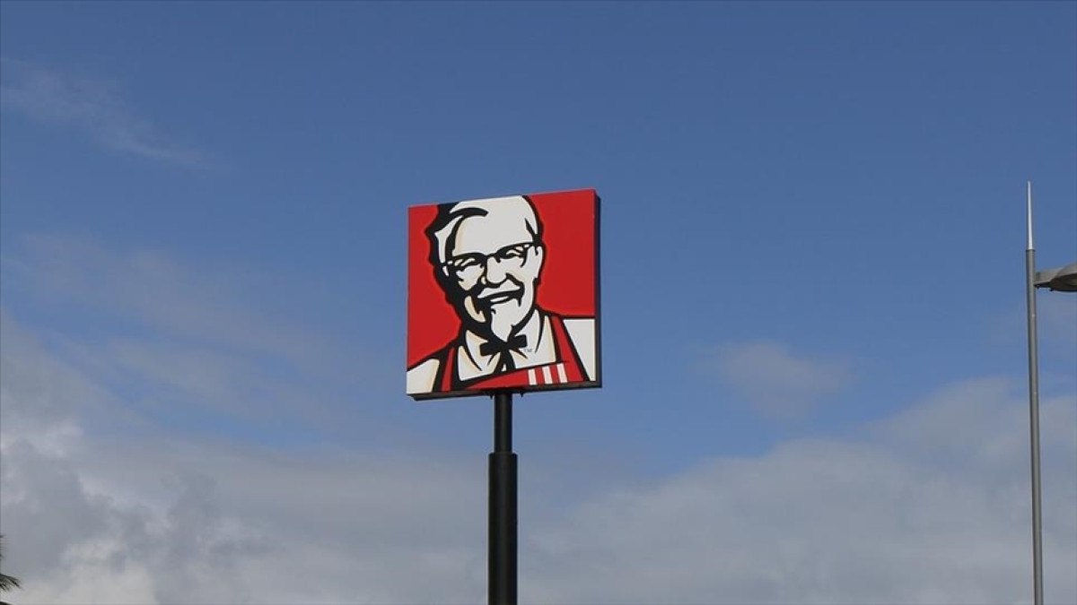fast food devi kfcnin subeleri kapanmaya basladi 2 Df7vVPT3