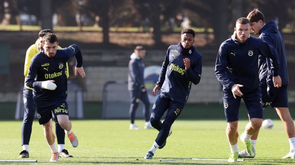 fenerbahce adana demirspor macinin hazirliklarini tamamladi UVLG2OxE