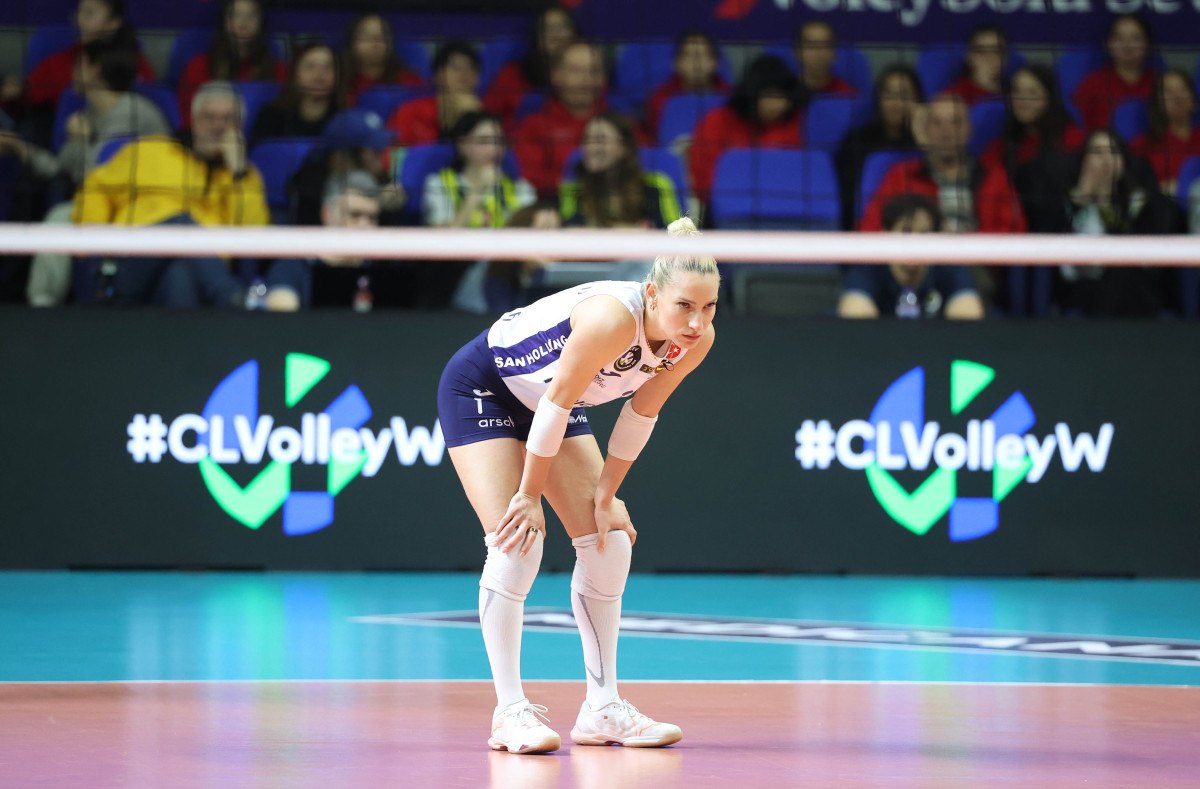 fenerbahce neptunesi devirdi 0 UzsElXAd