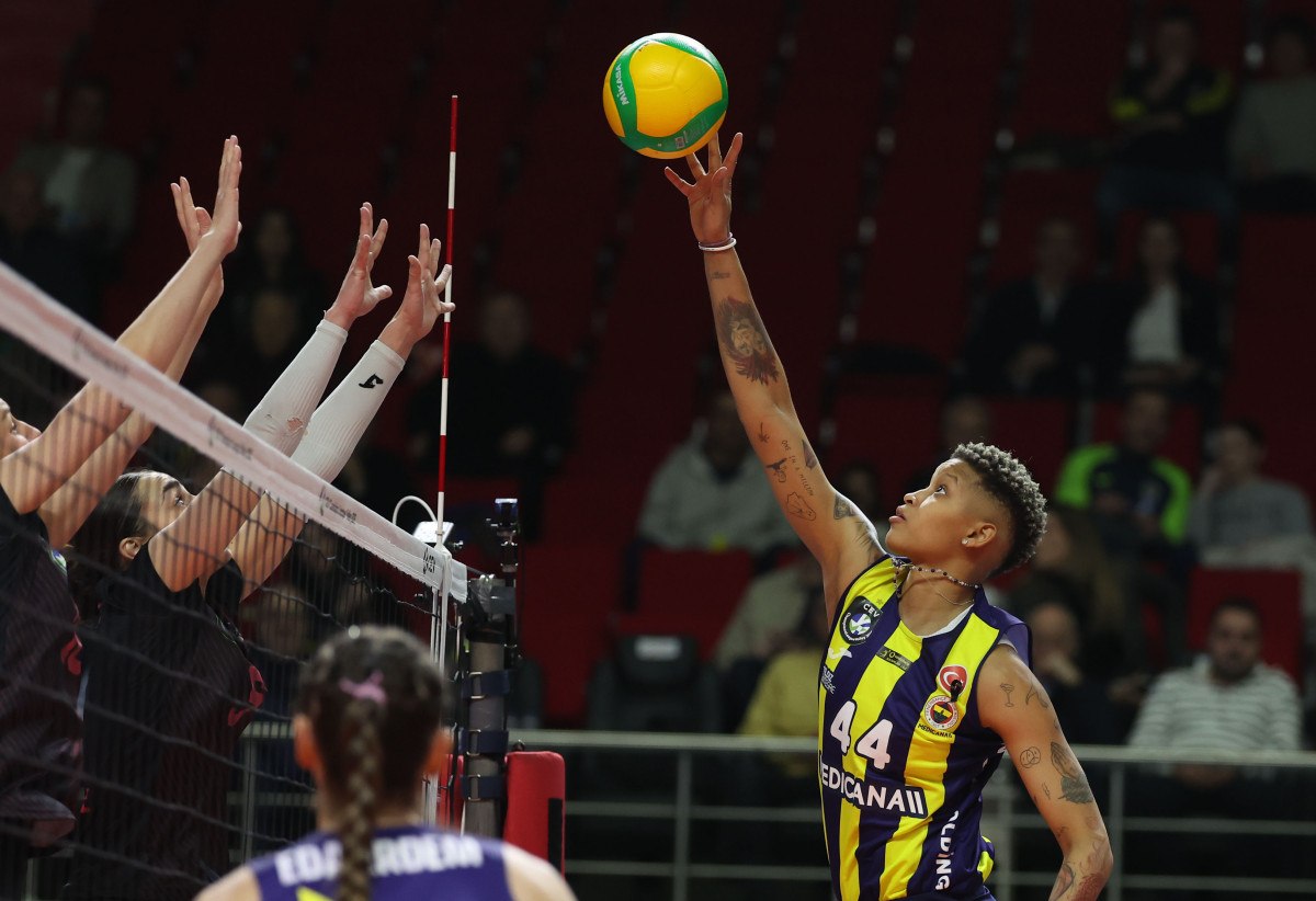 fenerbahce neptunesi devirdi 2 arXahzK1