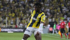 fenerbahcede saint maximin yolcu HUpWK1cr