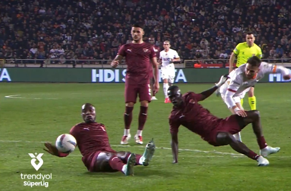 galatasaraydan hatayspor maci sonrasi olay tepki 1 sYM4vS8s