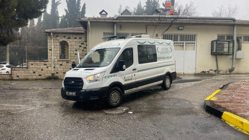 gaziantepte bicakli alacak kavgasi 1 olu YneCMYKO