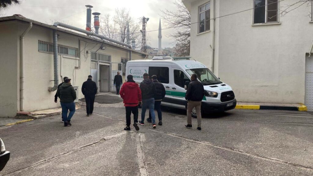 gaziantepte husumetlisini bicakla oldurdu LFxrPARR