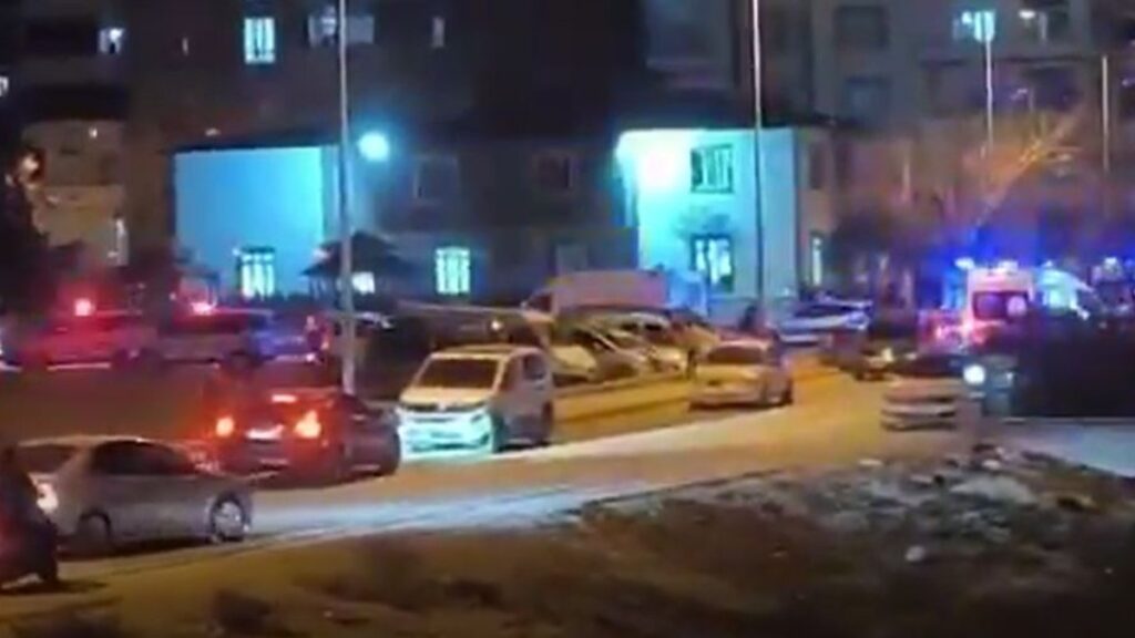 gaziantepte taziye evinde pompali tufekli kavga 2 olu RDezIlqq