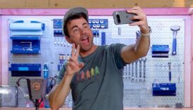 google pixel ve mark rober dunya yorungesinde selfie cekmek icin bir uydu firlatti zqDMHxU3