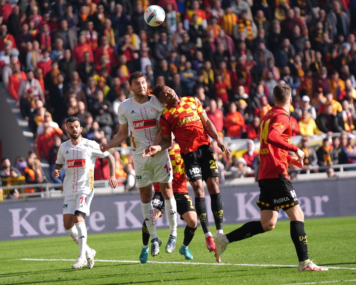 goztepe antalyasporu tek golle gecti 7 SIufrUnd