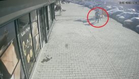 hatayda icinde emanet para olan cuzdanini kaybetti SUc1WSOb
