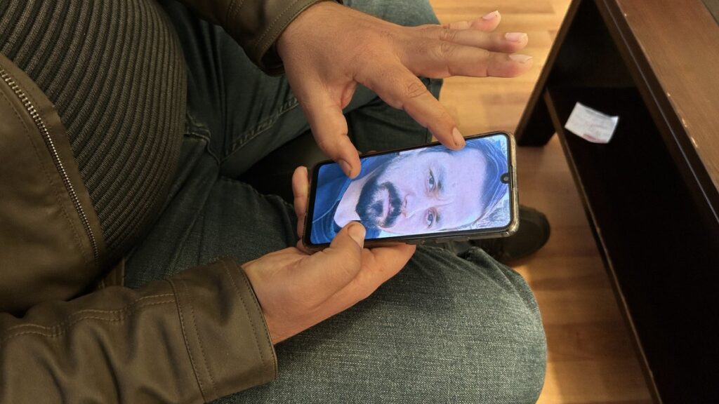 hatayda is yerine gitmek icin evden cikan adamdan 8 gundur haber alinamiyor 8KP7EX1W