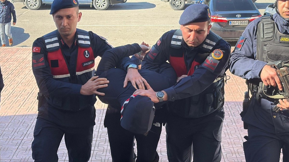 interpol tarafindan kirmizi bultenle araniyordu bodrumda yakalandi 0 AXPEu3rh