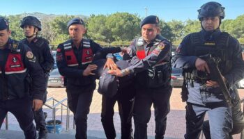 interpol tarafindan kirmizi bultenle araniyordu bodrumda yakalandi LbbabeDN