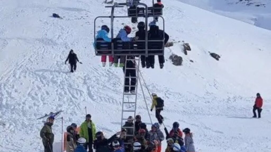 ispanyada telesiyej kazasi 17si agir 30 yarali yev5PV7E
