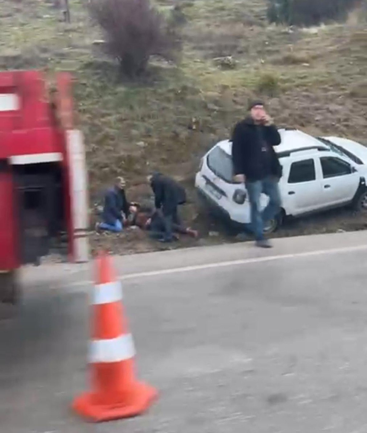 ispartada takla atan otomobildeki yolcu kazayi gulerek anlatti 0 QwMg4Bpm