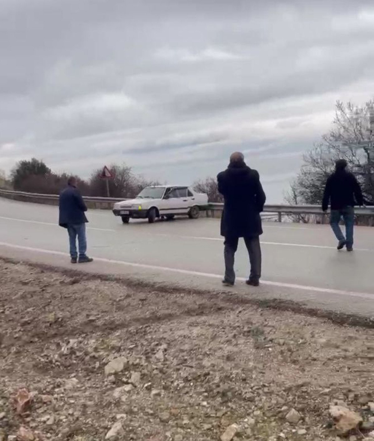 ispartada takla atan otomobildeki yolcu kazayi gulerek anlatti 1 pDz3C6Qr