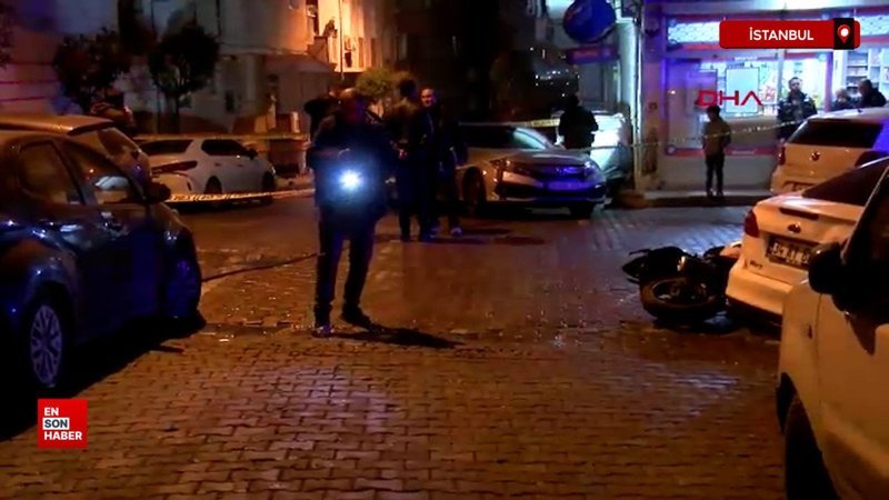 İstanbul Bahçelievler’de seyir halindeki motosiklete silahlı saldırı 1 istanbul bahcelievlerde seyir halindeki motosiklete silahli saldiri FEznk5Ju