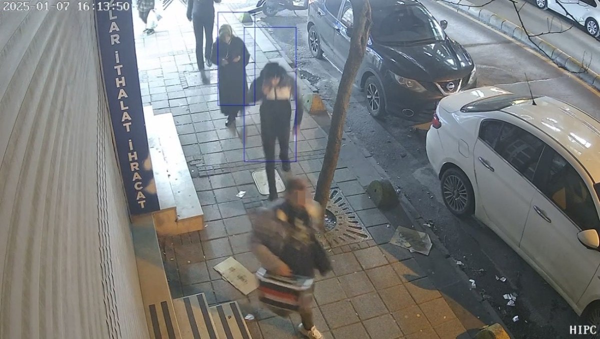 istanbulda alet cantasini calan hirsiz kamerada 0 AJlIg7Gd