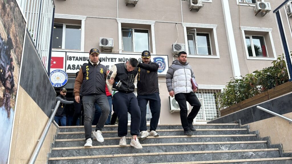 istanbulda is yerine silahli saldiri dHvn2XYb