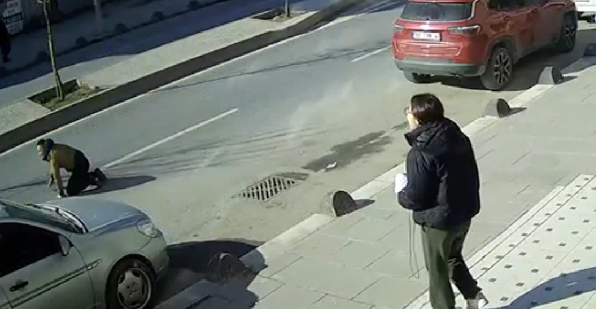 istanbulda kacan kopegini yakalamak isterken olumden dondu 1 UrRLquGD