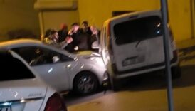 istanbulda kaza yapan suruculer kavgaya tutustu bCq1Hgsn