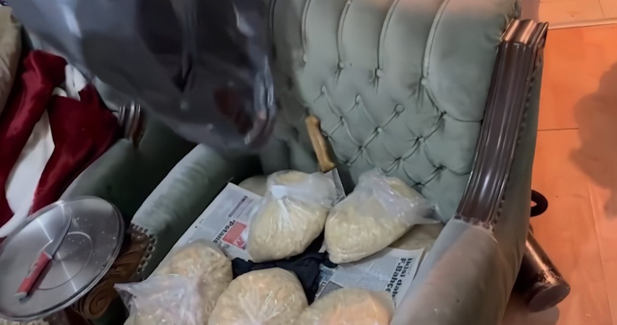 istanbulda narkokapan 8 operasyonu 145 kilogram metamfetamin ele gecirildi 4 Qyksnpiw
