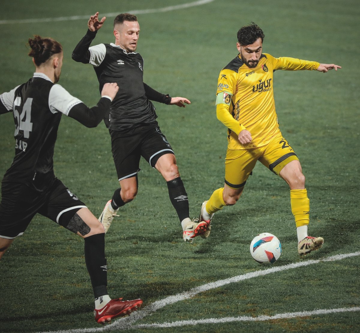 istanbulspor manisa fk deplasmaninda kazandi 1
