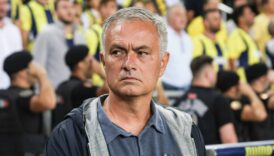 jose mourinhodan lyona ozel taktik edin dzeko yedege CBVW2LGe