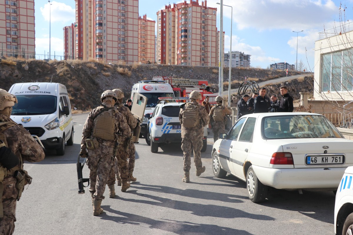 kayseride babasinin vurdugu demirden aci haber 0 s8N7MJQM