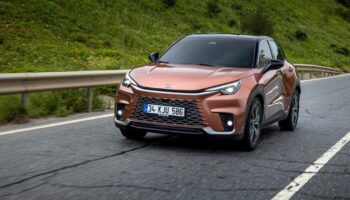 lexus avrupa pazarinda gecen yil yuzde 20 buyudu j6pCqwlH