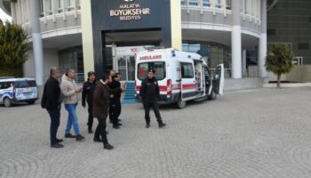 malatyada bicakli saldirida agir yaralanan genc belediyeye sigindi OjPNb9M1