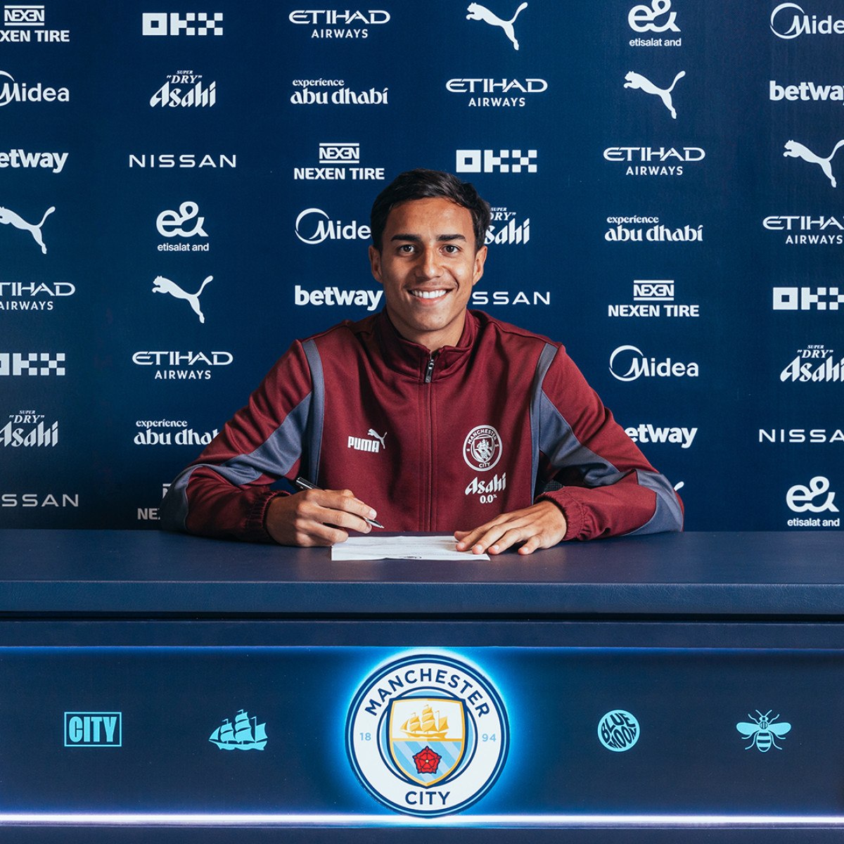 manchester city vitor reisi renklerine bagladi 0 FWktP769