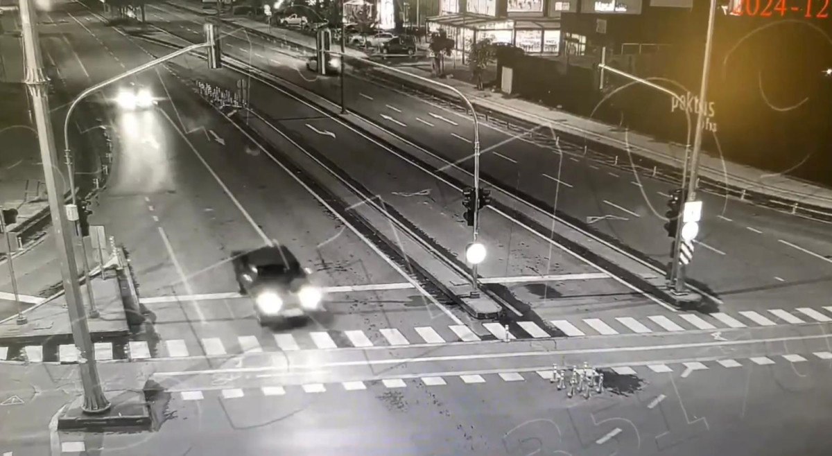 mersinde hasta rolu yaparak geldigi hastaneden arac caldi 0 e5LjGMBZ