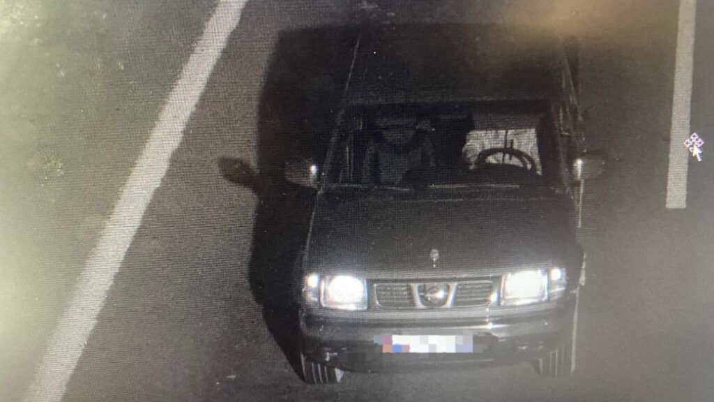 mersinde hasta rolu yaparak geldigi hastaneden arac caldi Gt8Em7iW