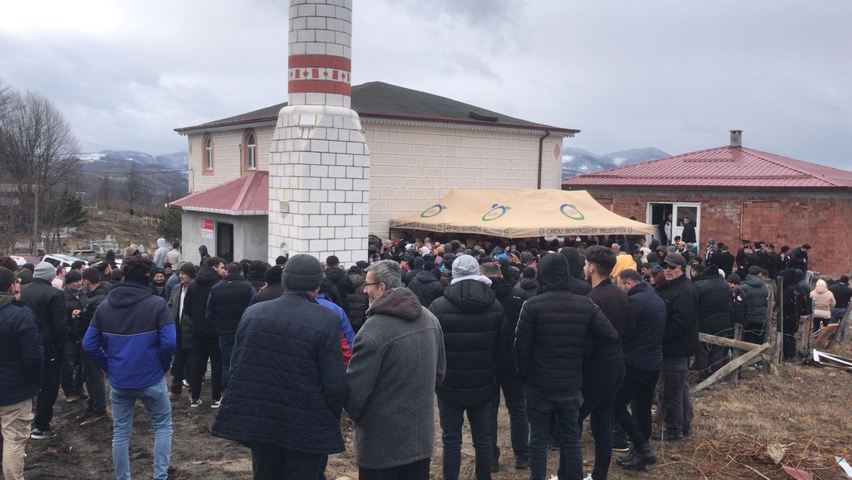 orduda uzman cavus onder ozturk kazada hayatini kaybetmisti son yolculuguna ugurlandi 0 pvmkMmkc