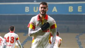 r mulodan goztepe taraftarina mesaj bana guc veriyorsunuz AgcIDX6K