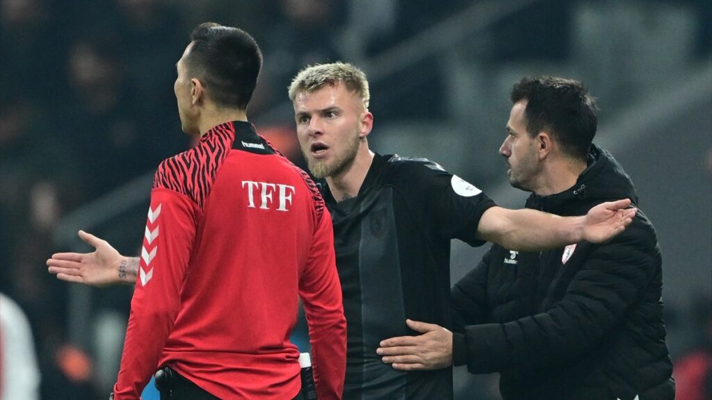 samsunspordan besiktas maci sonrasi hakeme tepki Ql7QzwpN
