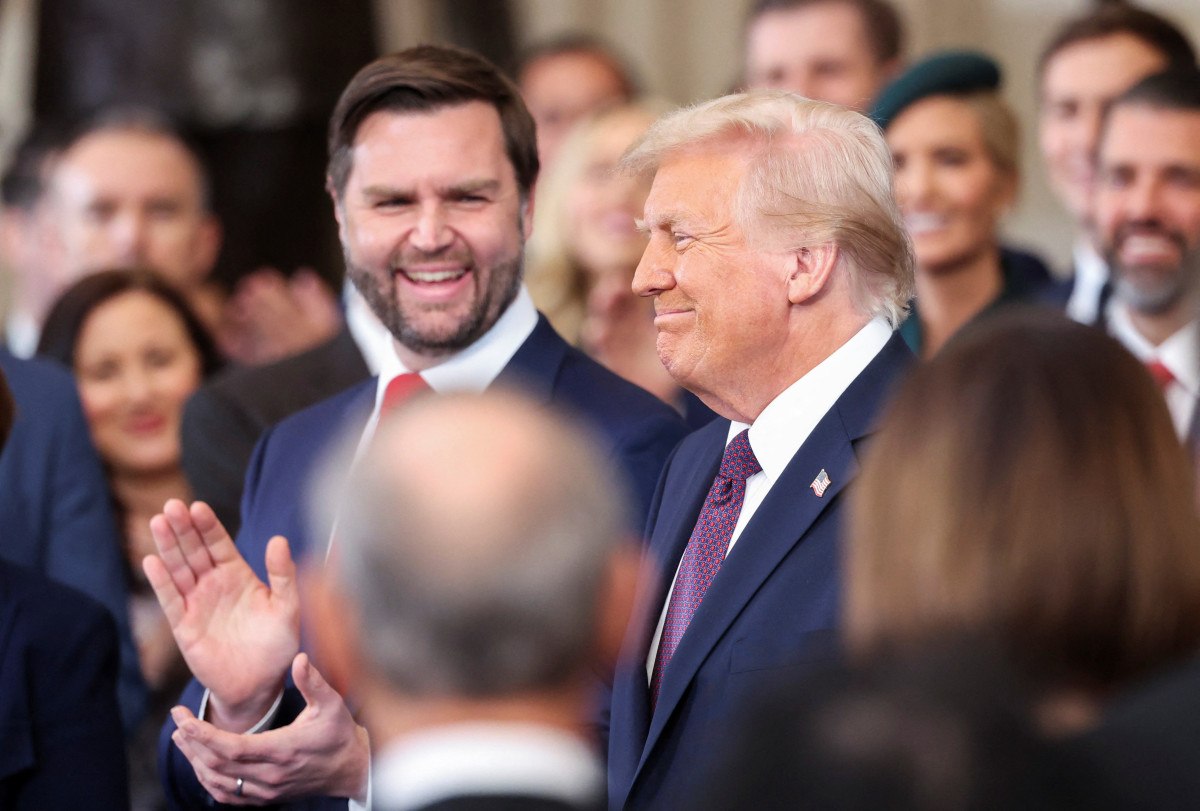 son dakika donald trump yemin ederek abdnin 47 baskani oldu 2 gsNXrYvz