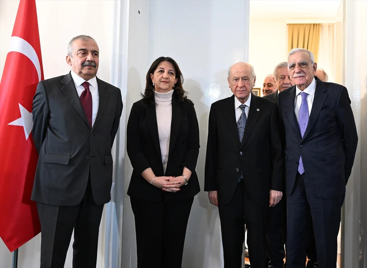 tarih netlesti dem parti heyeti imrali gorusmesi icin basvuru yapacak 1 HYTrVLza