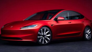 tesla 137 trilyon dolarlik piyasa degeriyle kuresel otomotiv endustrisinde zirvede tzWKarpY