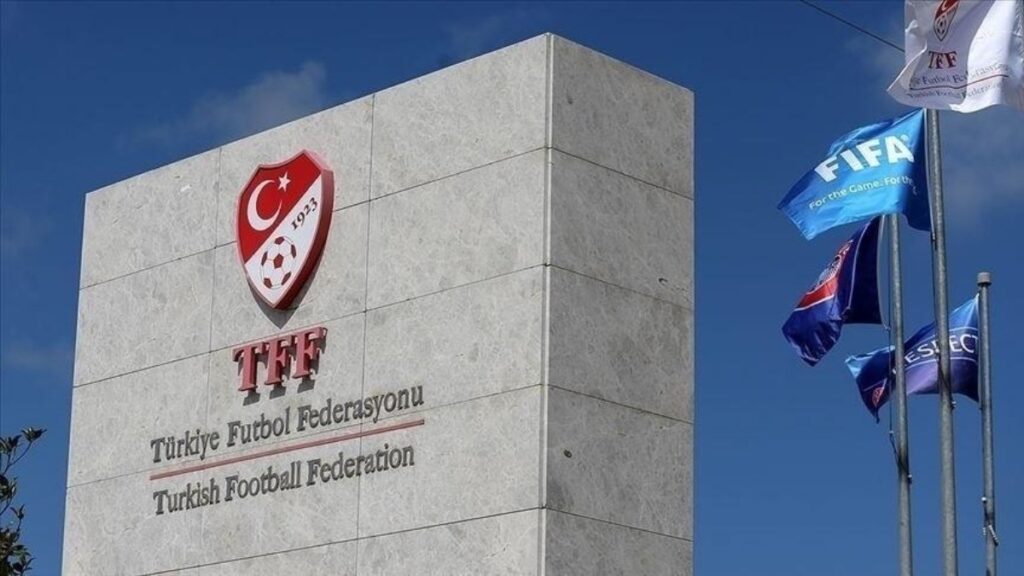 tffden boludaki yanginda vefat edenler icin saygi durusu ve siyah kol bandi karari Dg3kCqCb