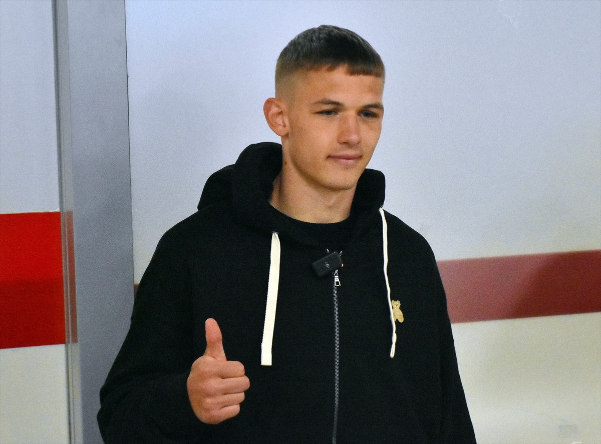 trabzonspor danylo sikan transferini acikladi 0 Az8vN9tn