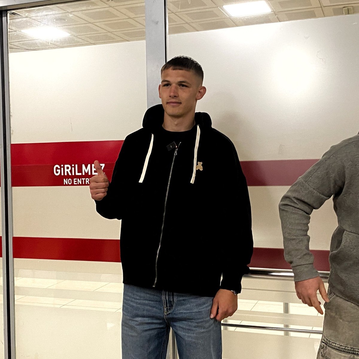 trabzonspor danylo sikani turkiyeye getirdi 1 e9rmUNEg