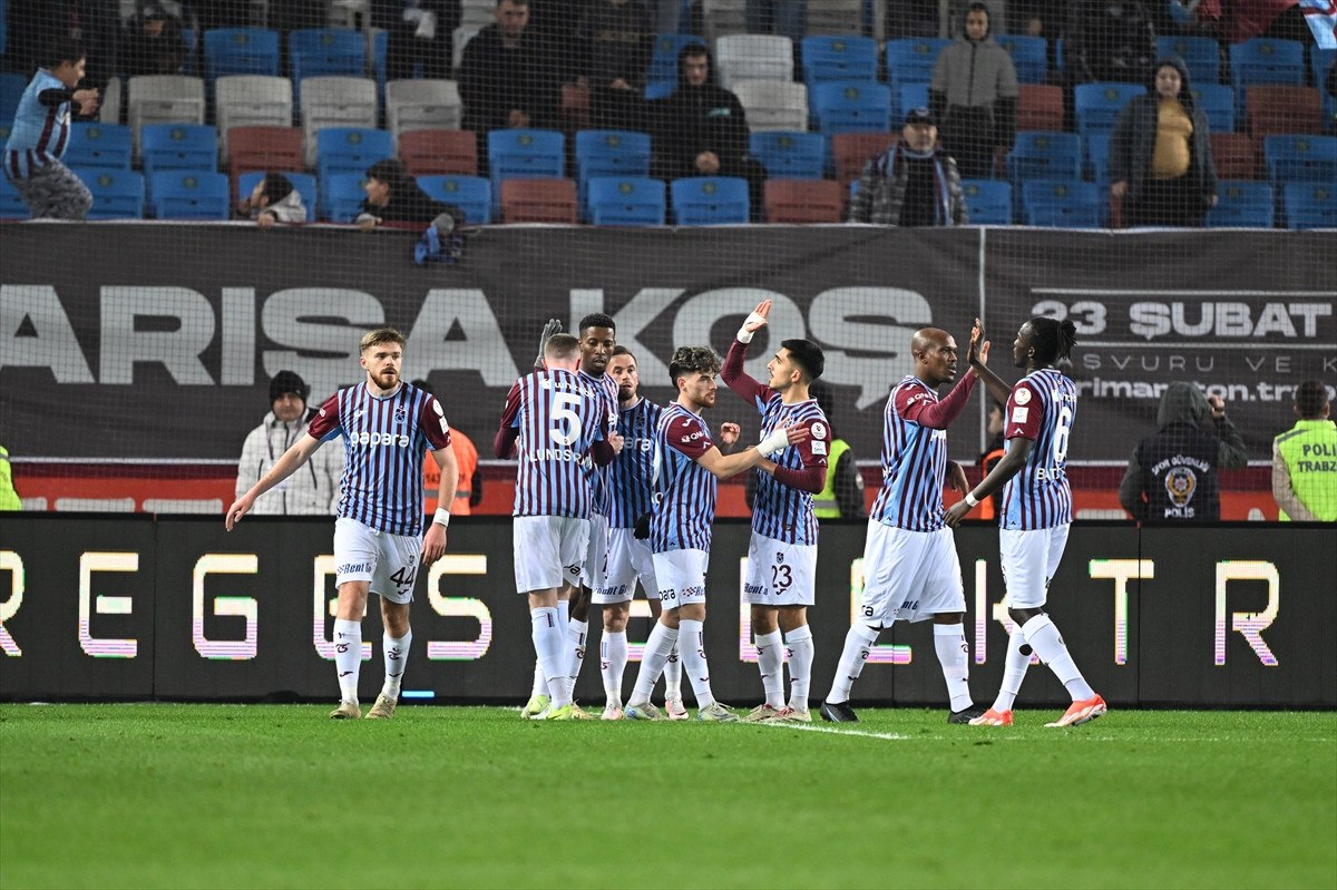 trabzonspor sahasinda sivassporu 4 0 maglup etti 3 cJRaiLT1