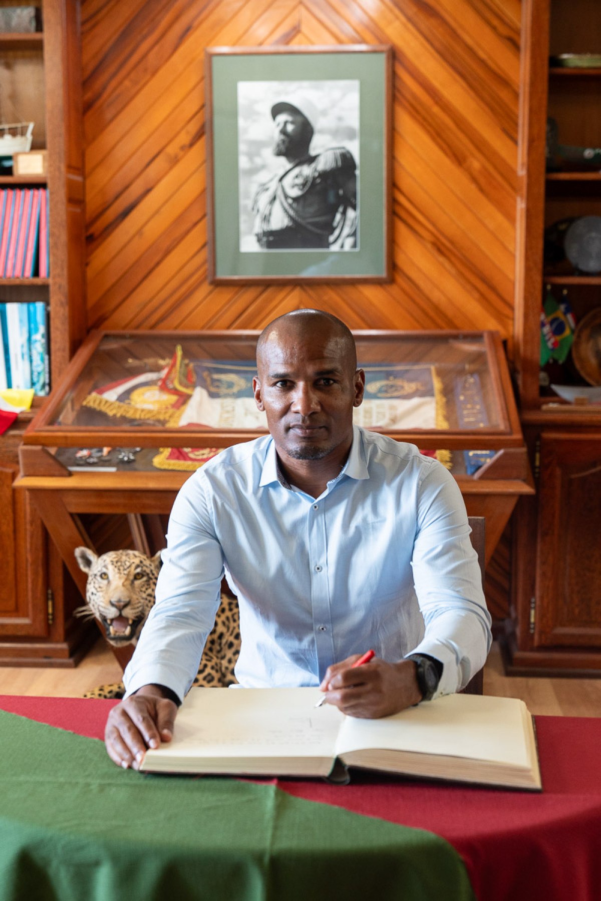 trabzonsporun eski futbolcusu florent malouda subay oldu 1