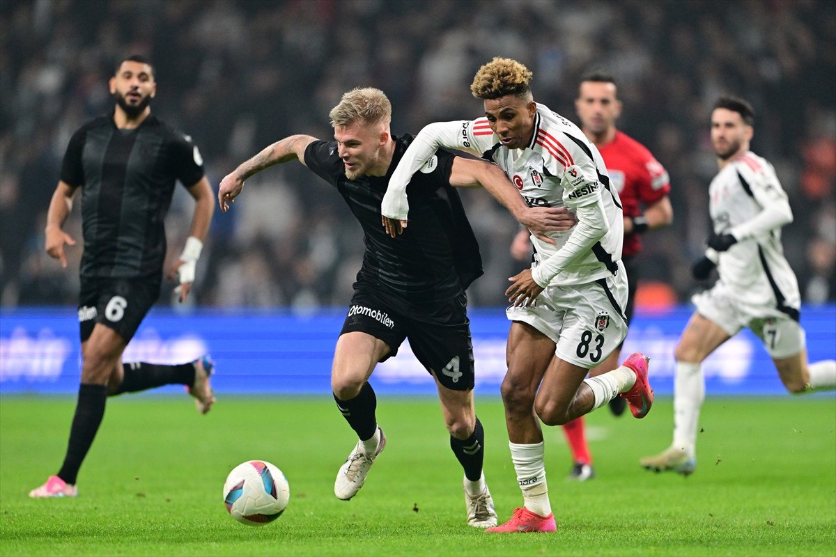 trafik kazasinda hayatini kaybeden samsunspor heyeti unutulmadi 1 T5v6VYqZ