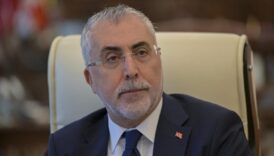vedat isikhan boludaki kayak merkezindeki yangini arastirmak icin 4 basmufettis gorevlendirildi CwiQqJ56