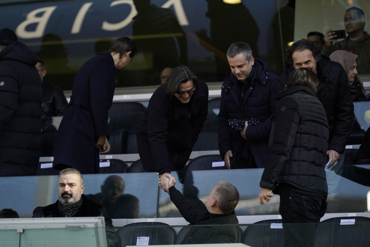 vincenzo montella basaksehir rizespor macini tribunden izledi 1 YOCZkuWW
