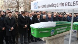yangin faciasinda vefat eden eslem uyanikin cenazesi kayseride topraga verildi BqJ6zdUN