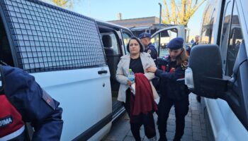 zonguldakta tanik cinayet zanlisina cezaevinde mektupla evlilik teklif etti egpZFyRr