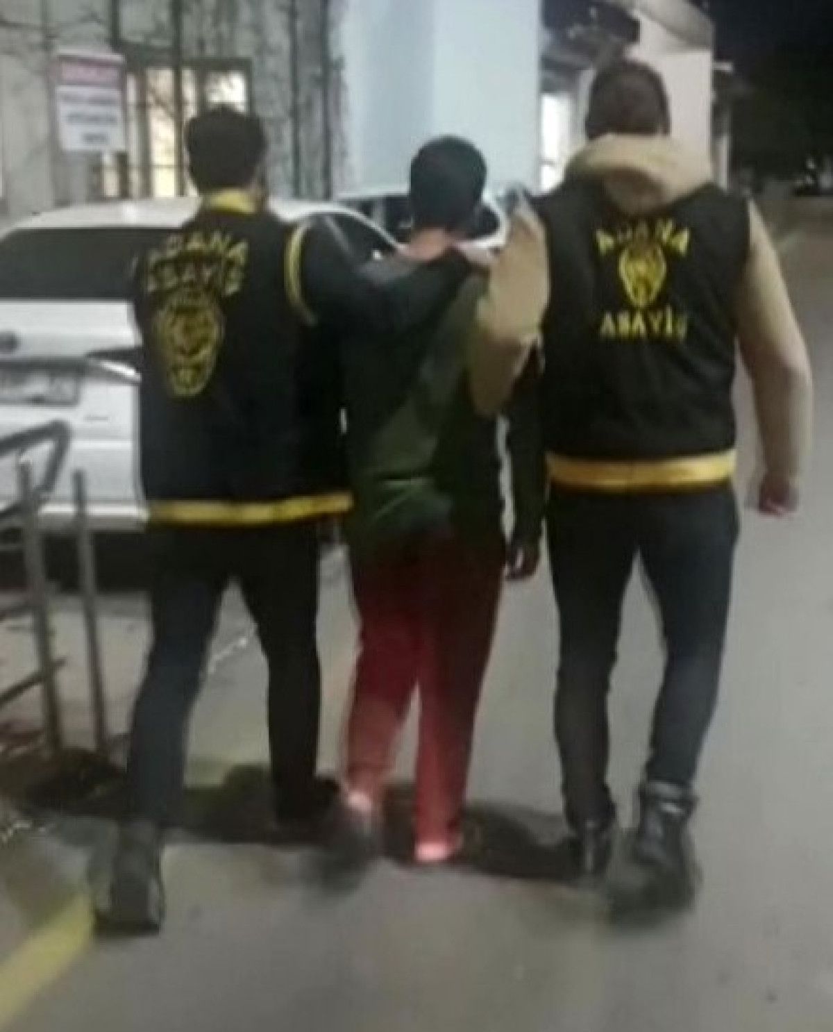 adanada kebapci cinayetinin faili 16 yasinda cikti 0